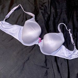 VICTORIAS SECRET BRA